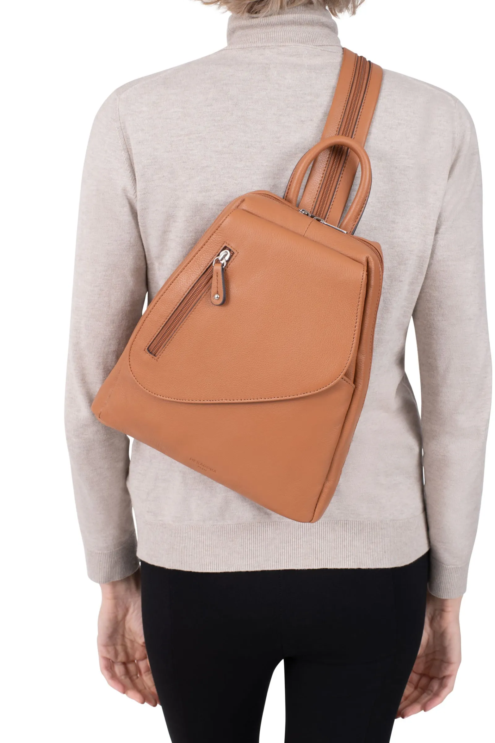 Women Hexagona Transformable Bag|Backpack<Convertible bag - Leather
