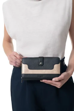 Women Hexagona Travel Companion<Travel companion - 1 flap - RFID stop - Leather