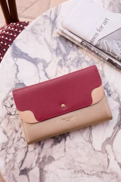 Women Hexagona Travel Companion<Travel companion - 2 flaps - RFID stop - Leather
