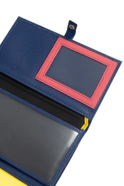 Women Hexagona Travel Companion<Travel companion - 2 flaps - RFID stop - Leather